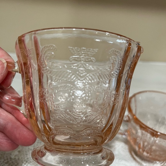 Vintage Pink Depression Glass Cream and Sugar Crown - Picture 2 of 2